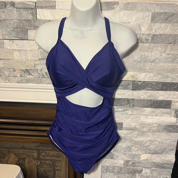 Eomenie Women’s Metallic Cut-Out One-Piece Swimsuit – Size S (New with Tags) - Picture 3 of 5